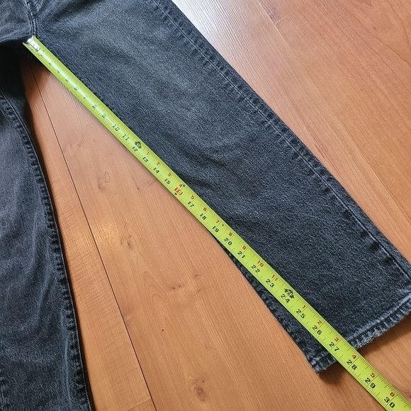 Levi's Wedgie Straight Jeans - Picture 13 of 14